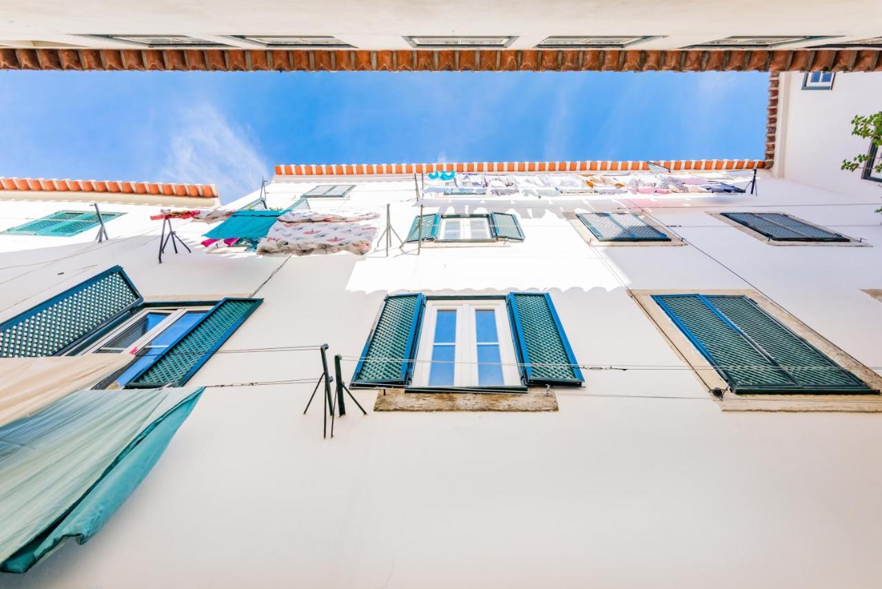 Romantic Alfama Getaway Lisbon Exterior photo